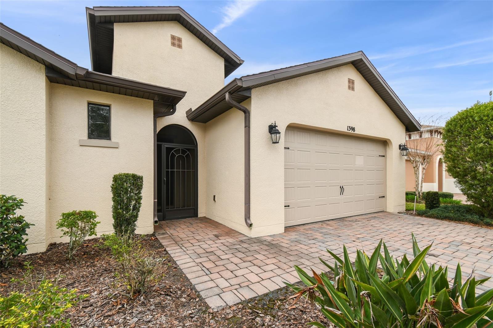 1398 DEL MAR DRIVE