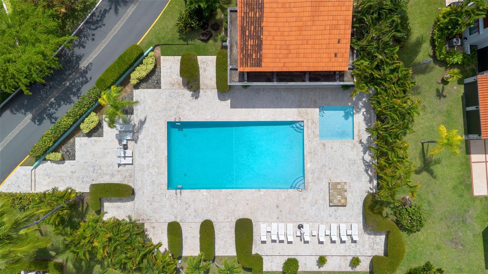 FAIRLAKES VILLAGE - Residential