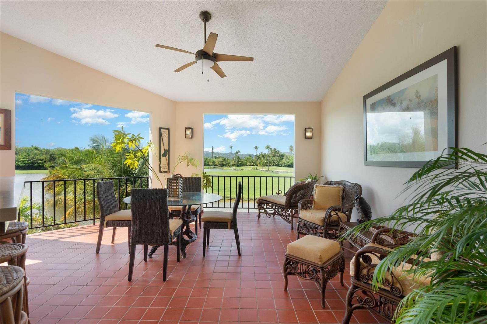 FAIRLAKES VILLAGE - Residential