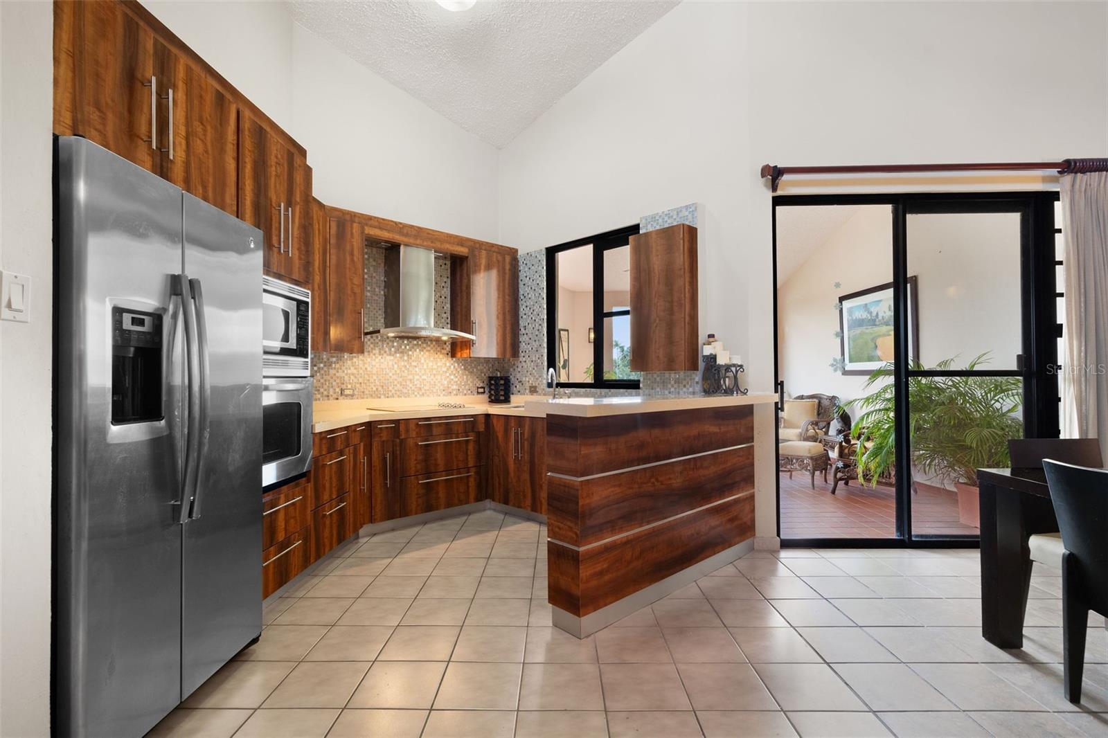 FAIRLAKES VILLAGE - Residential