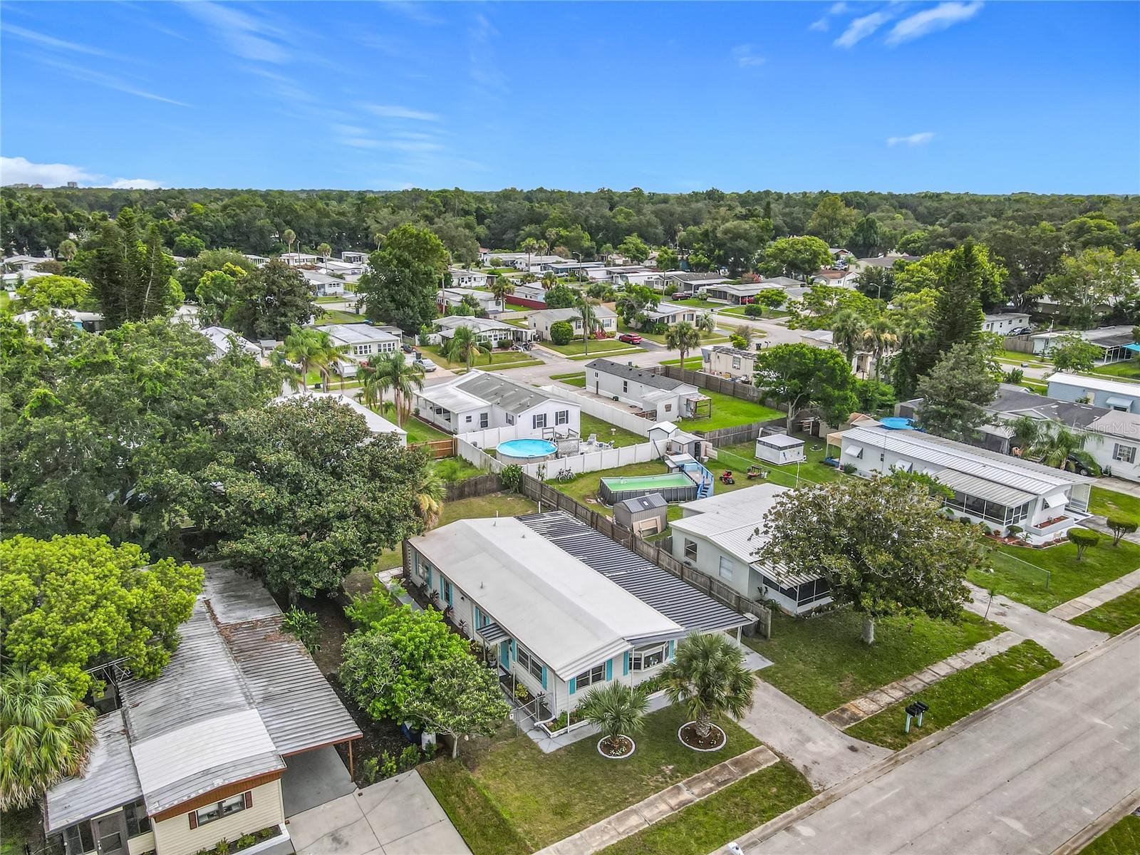 BAREFOOT PARK - Residential