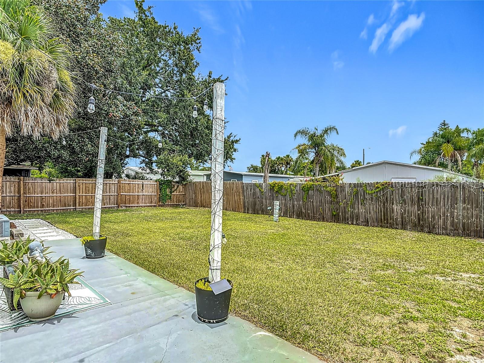 BAREFOOT PARK - Residential