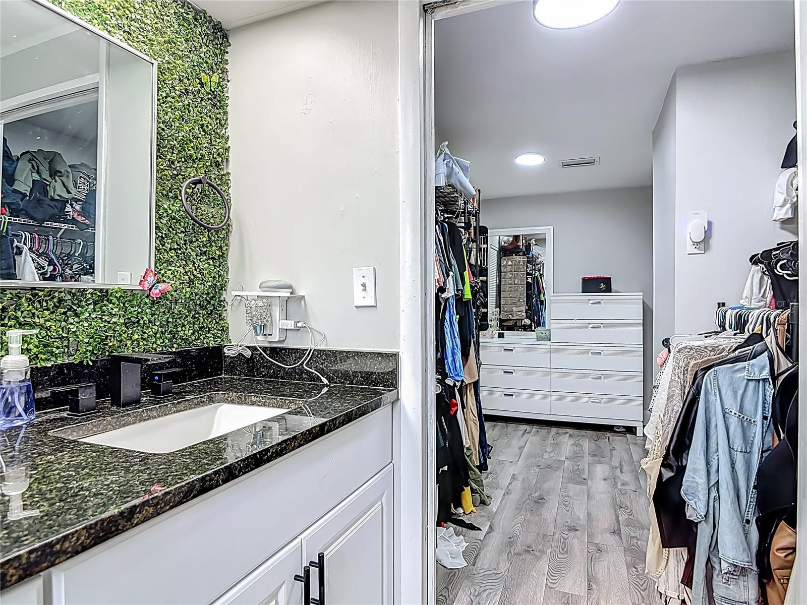 BAREFOOT PARK - Residential