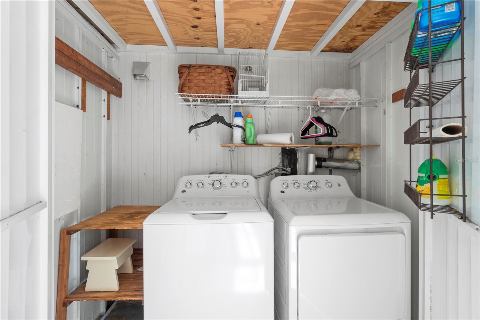 PALMA SOLA SHORES - Residential