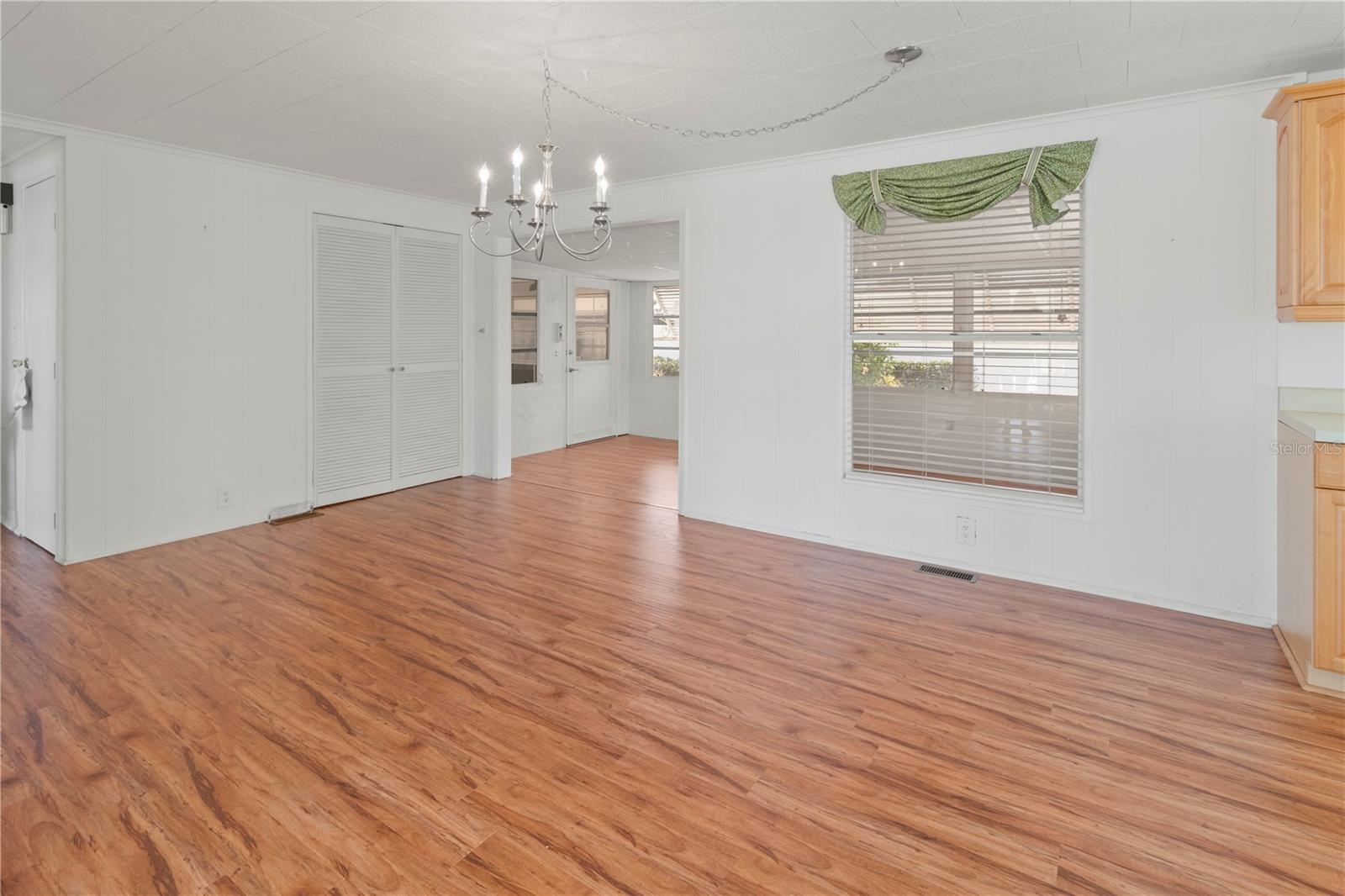 PALMA SOLA SHORES - Residential