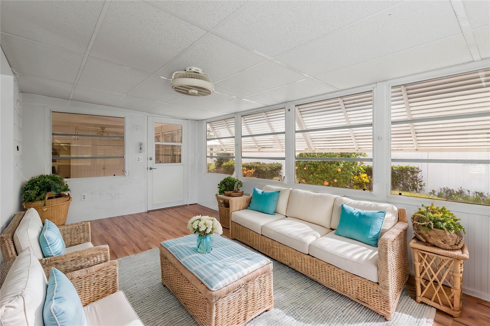 PALMA SOLA SHORES - Residential