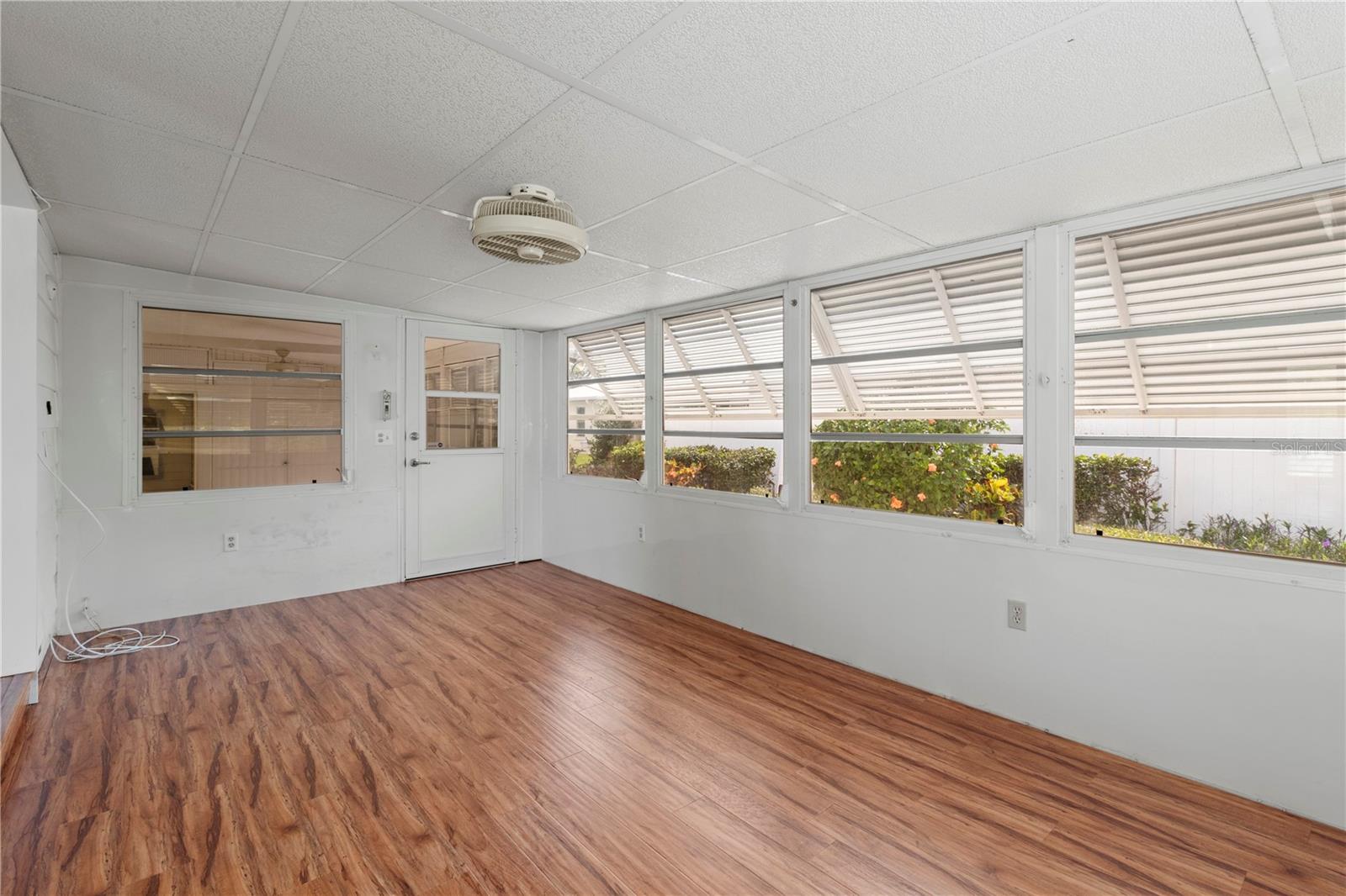 PALMA SOLA SHORES - Residential