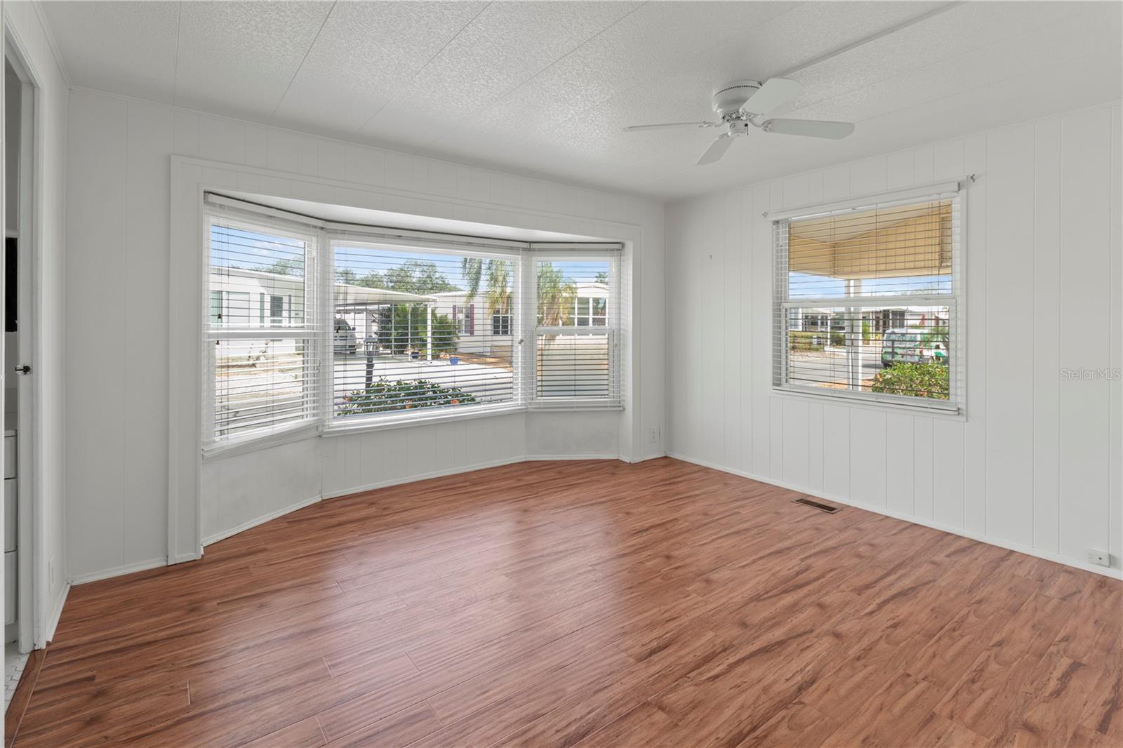 PALMA SOLA SHORES - Residential