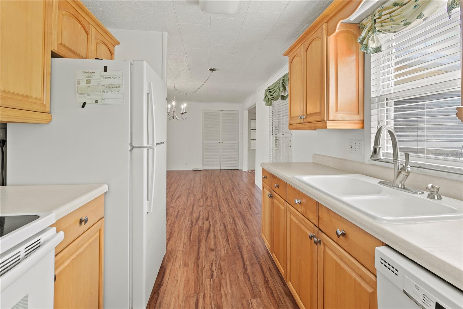 PALMA SOLA SHORES - Residential