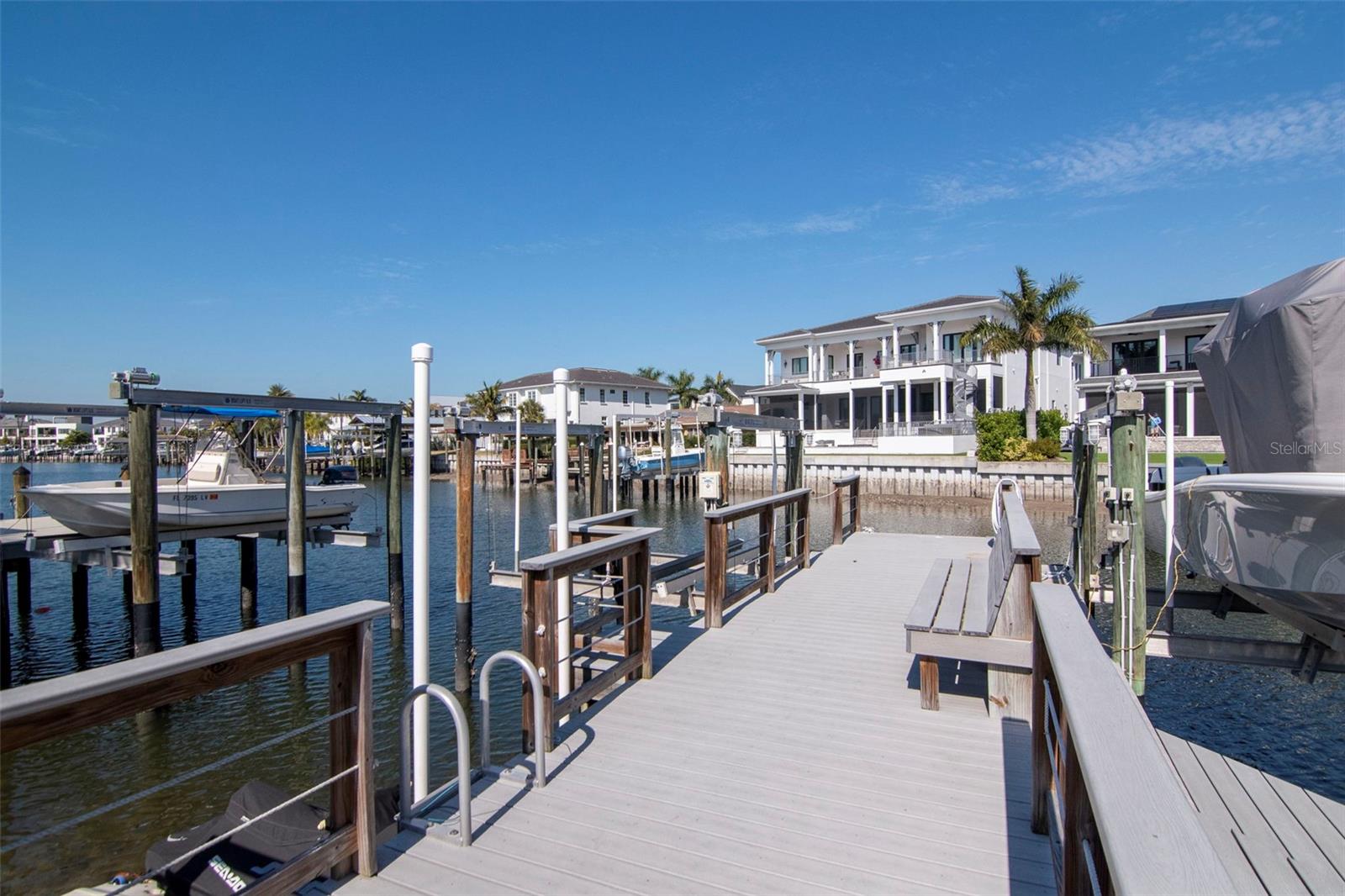 SUNSET PARK ISLES UNIT 4 - Residential