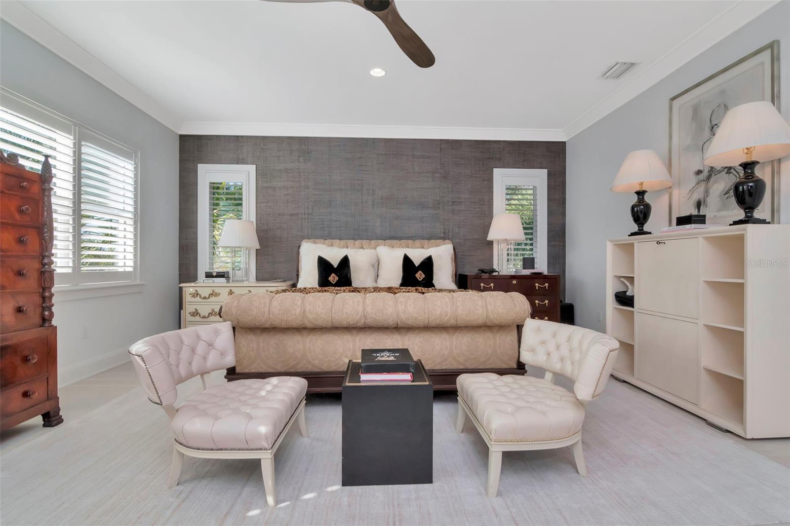 SUNSET PARK ISLES UNIT 4 - Residential