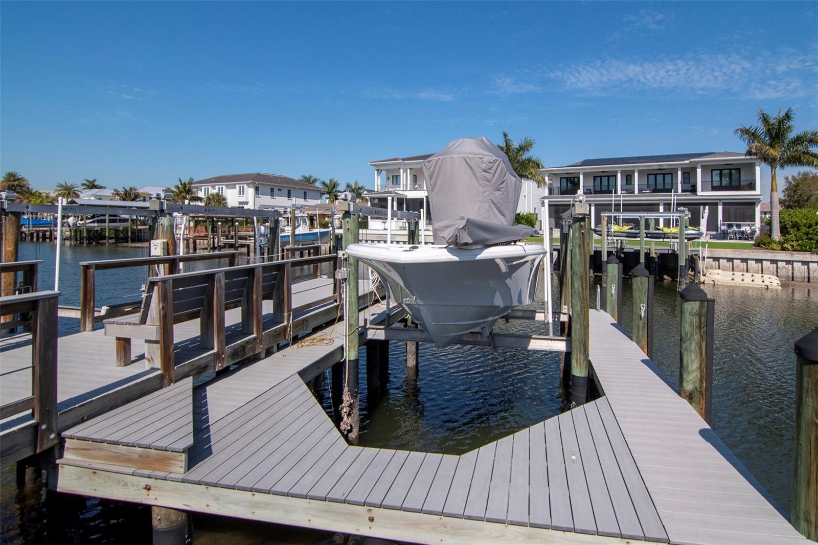 SUNSET PARK ISLES UNIT 4 - Residential