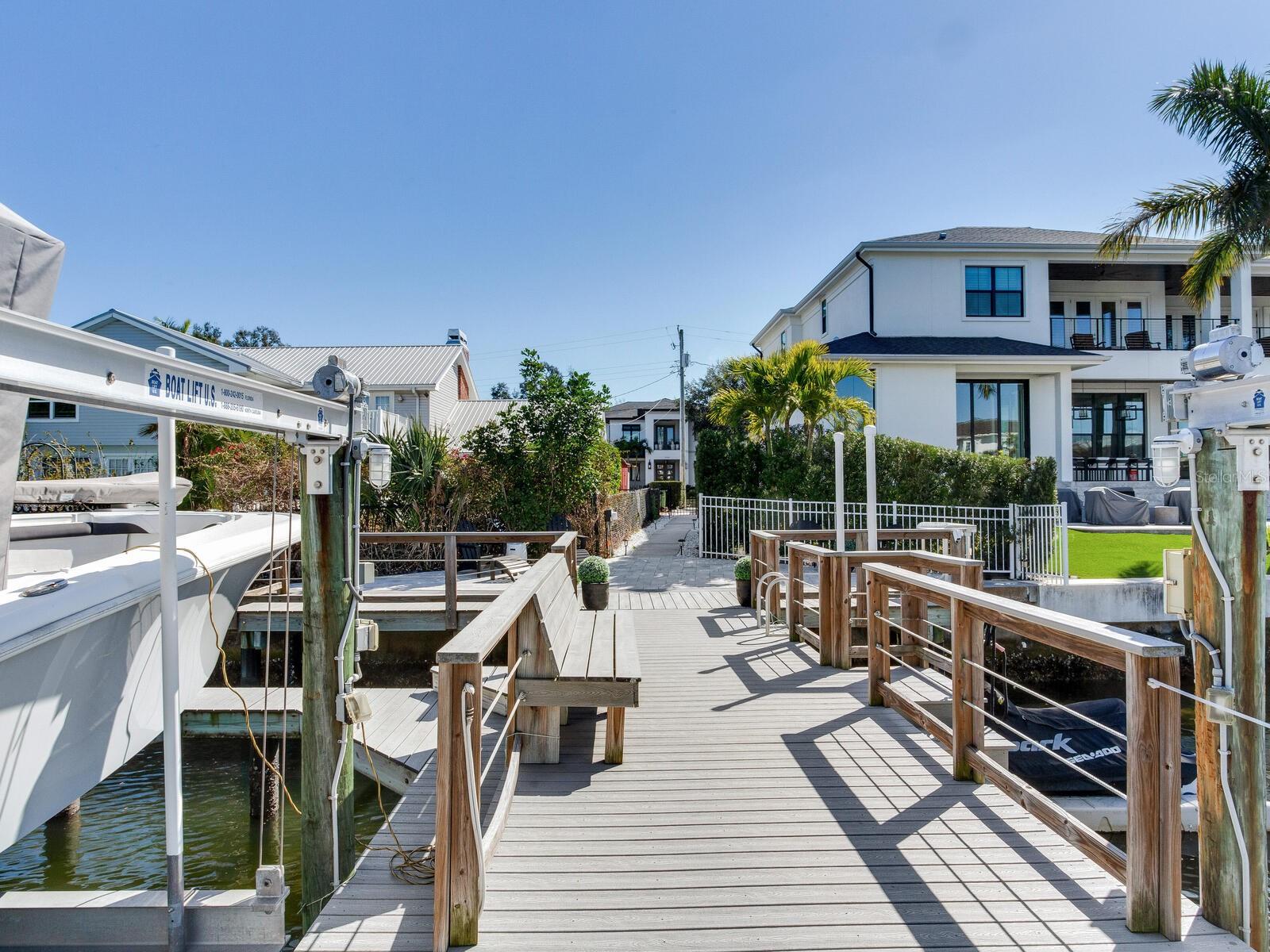 SUNSET PARK ISLES UNIT 4 - Residential