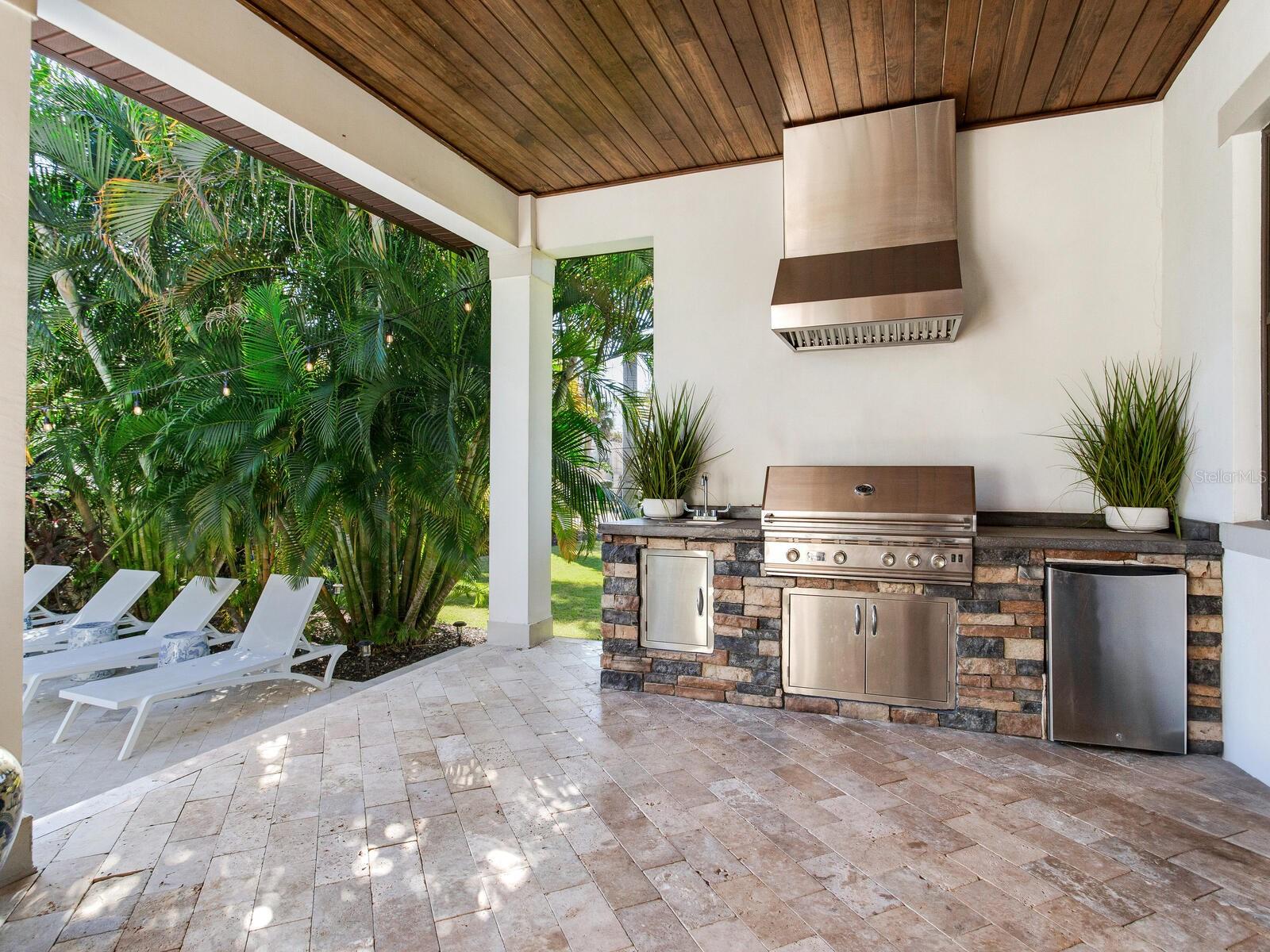 SUNSET PARK ISLES UNIT 4 - Residential