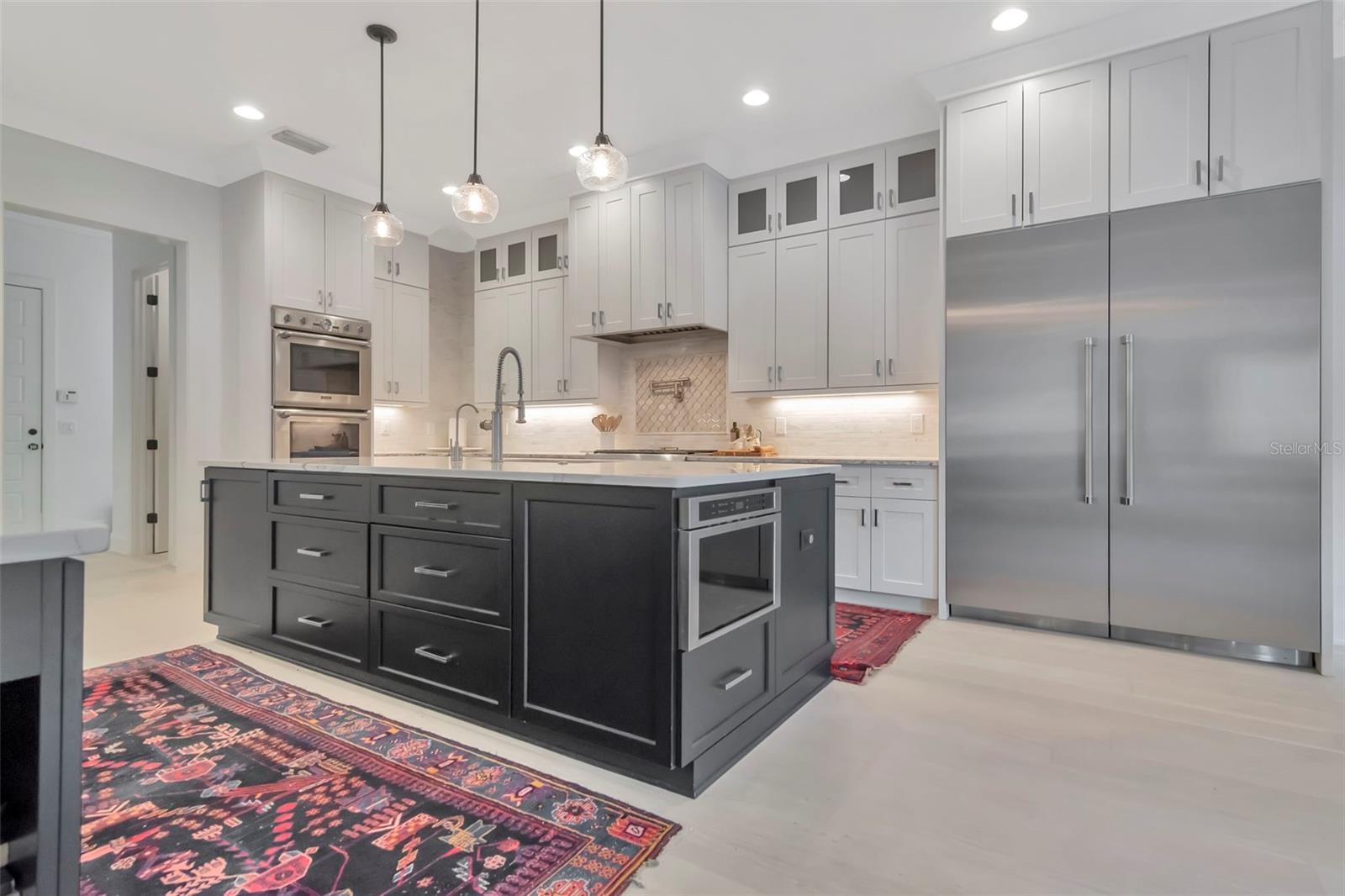 SUNSET PARK ISLES UNIT 4 - Residential