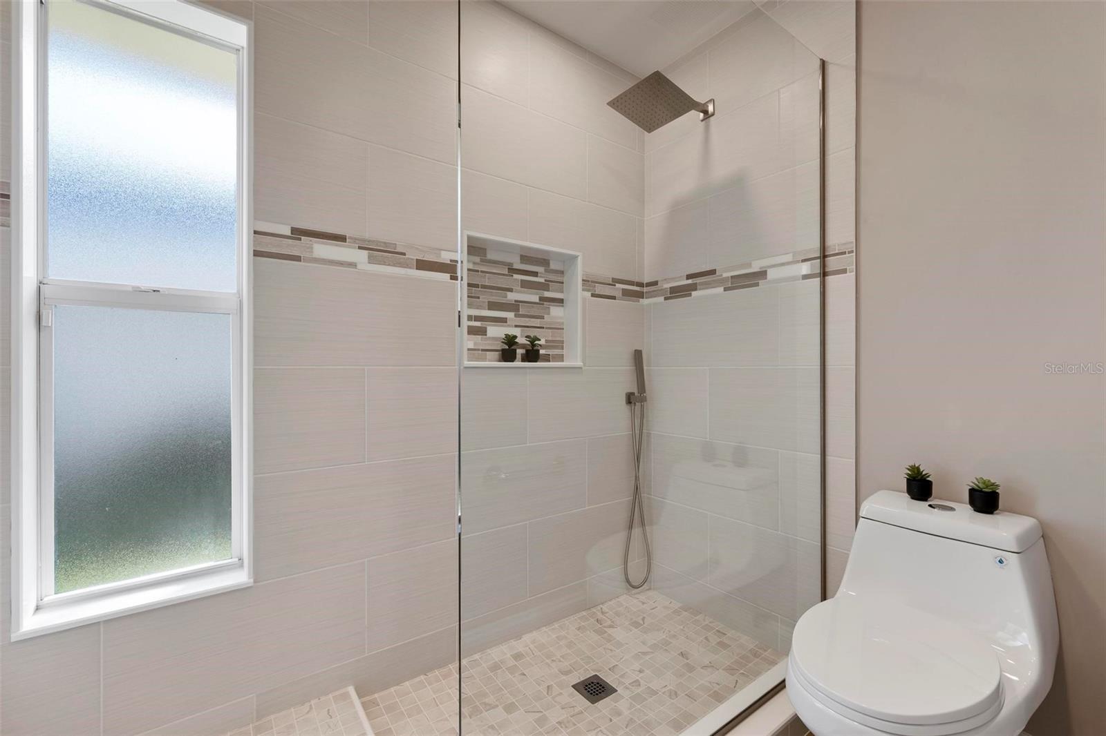 GOLDEN BEACH - Residential