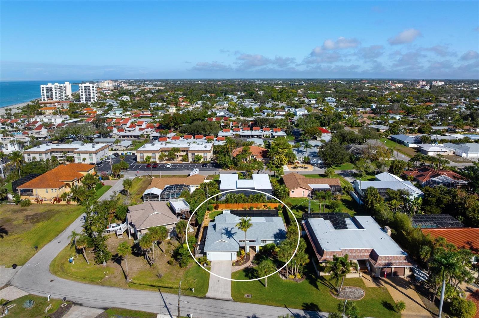 GOLDEN BEACH - Residential