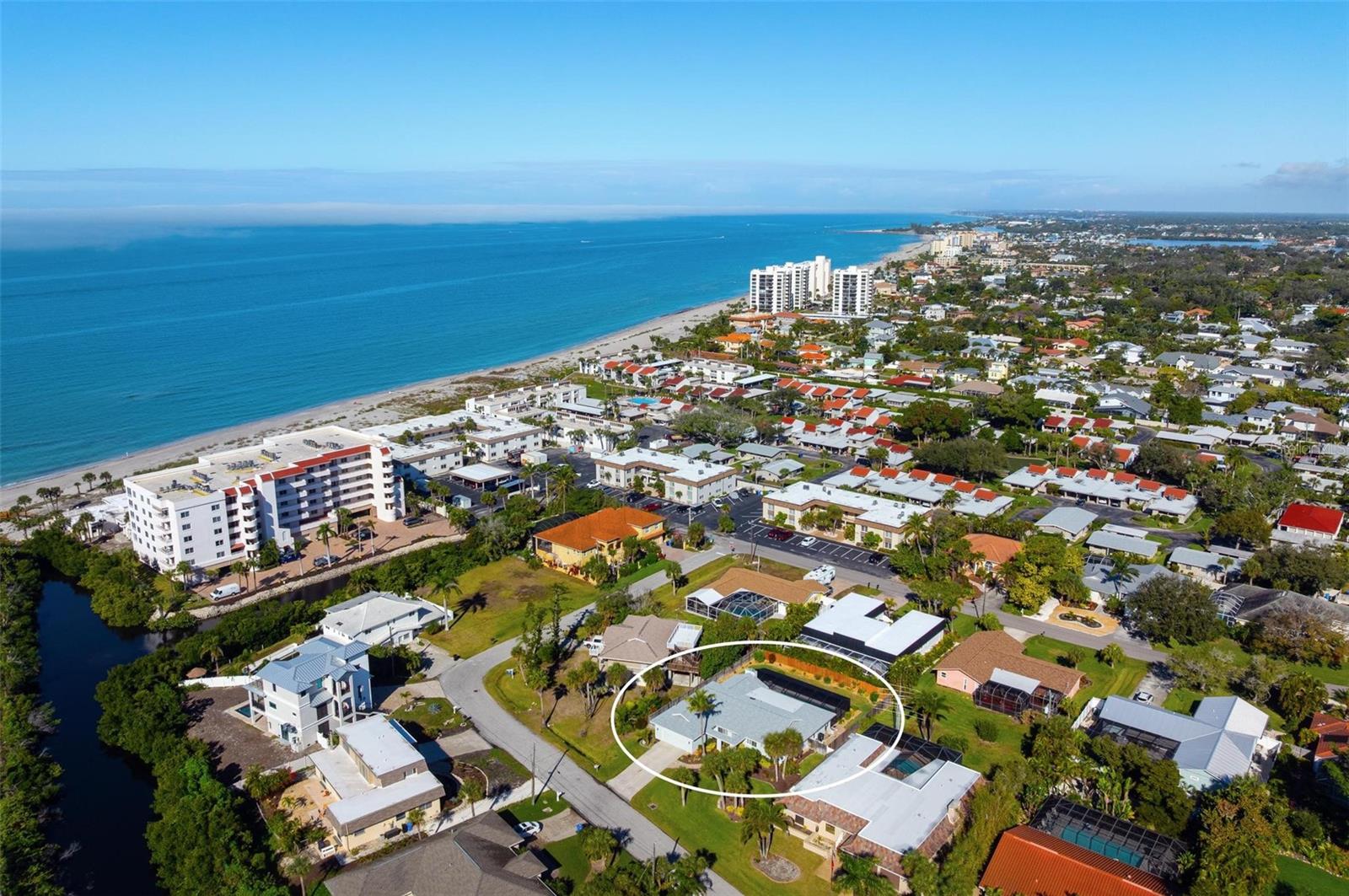 GOLDEN BEACH - Residential