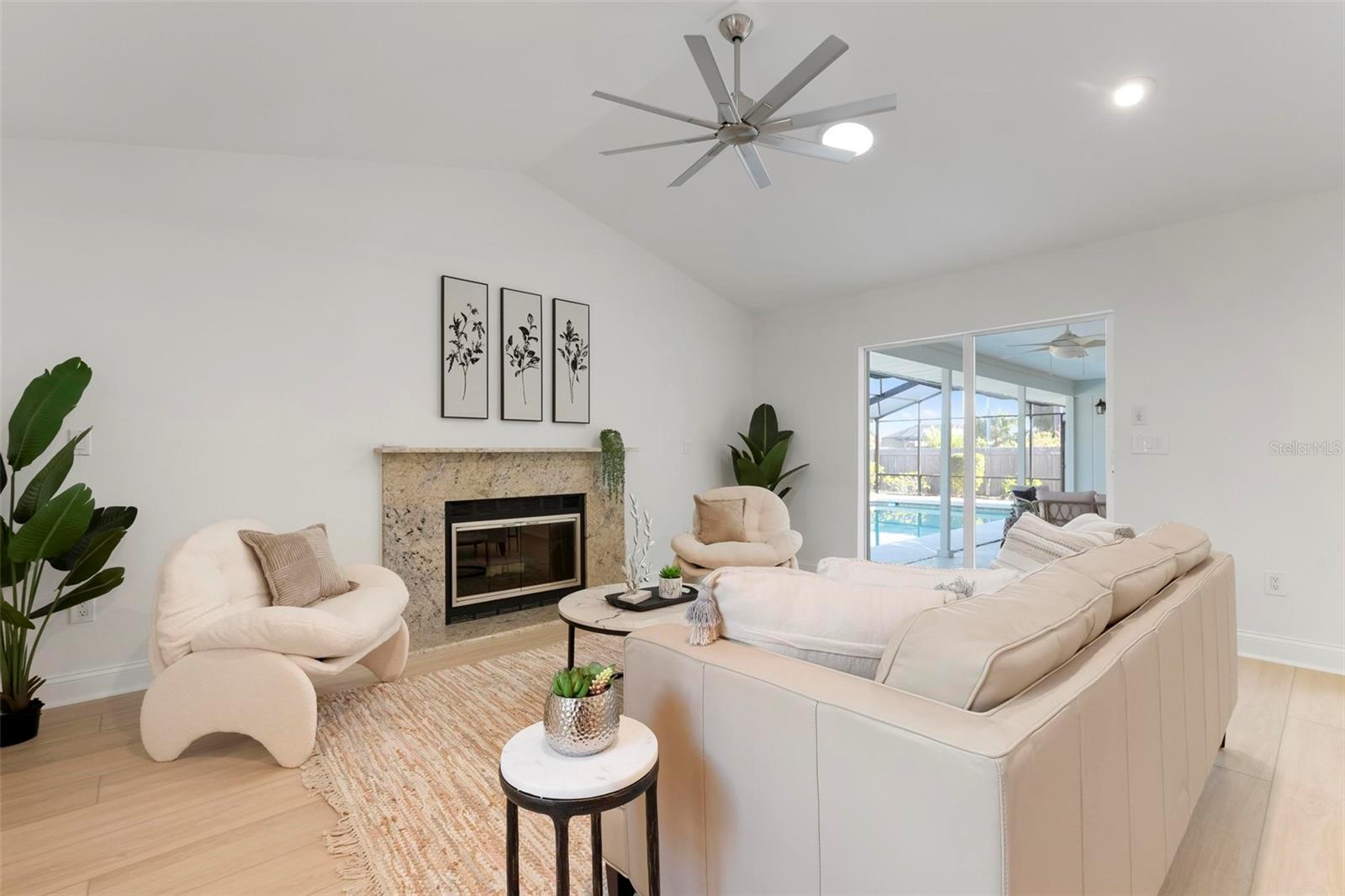 GOLDEN BEACH - Residential