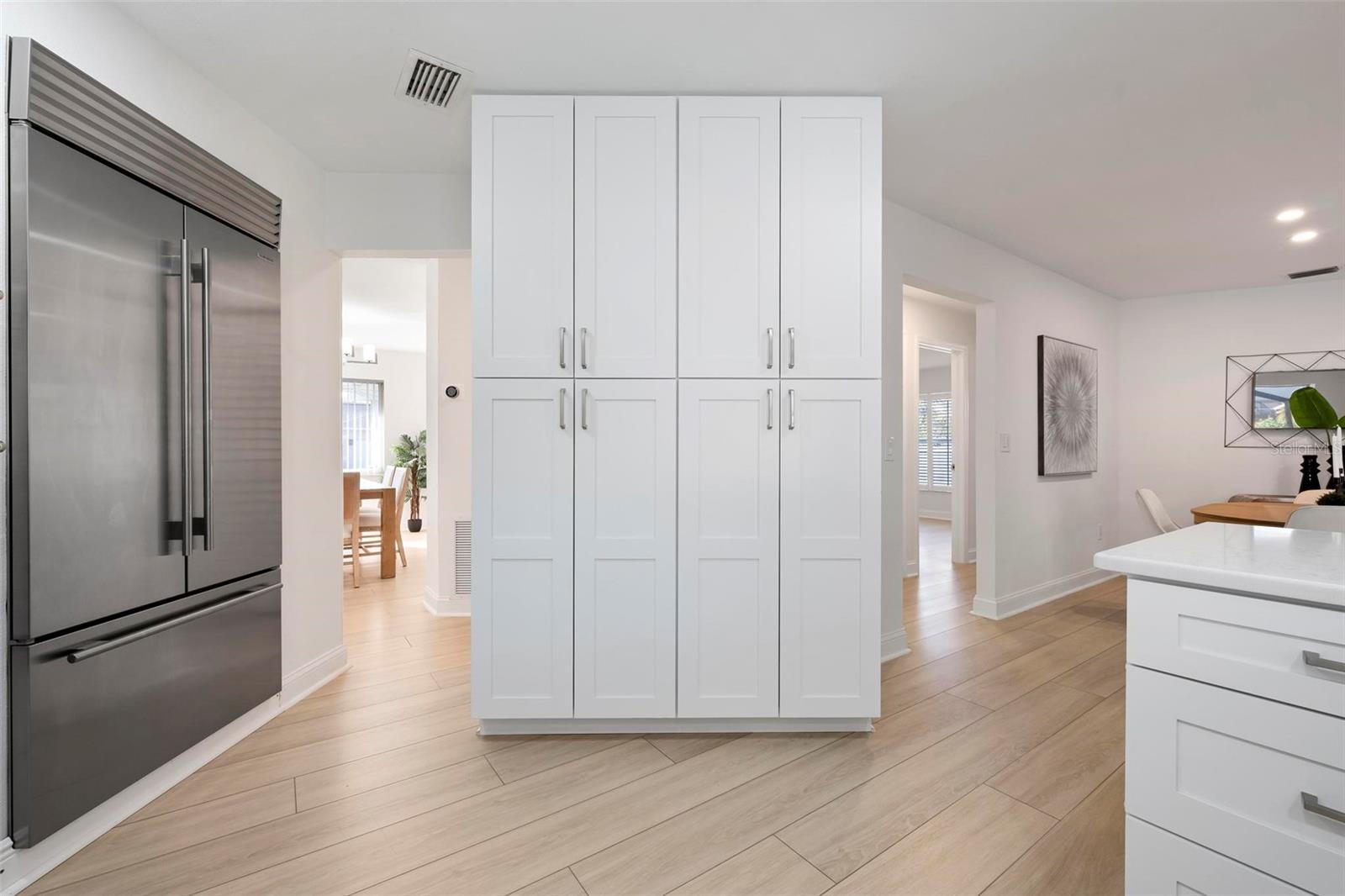 GOLDEN BEACH - Residential