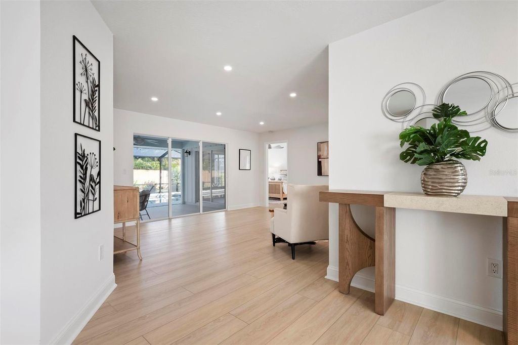 Photo of 393 Flamingo Drive, Venice, FL 34285 (MLS # N6141911)