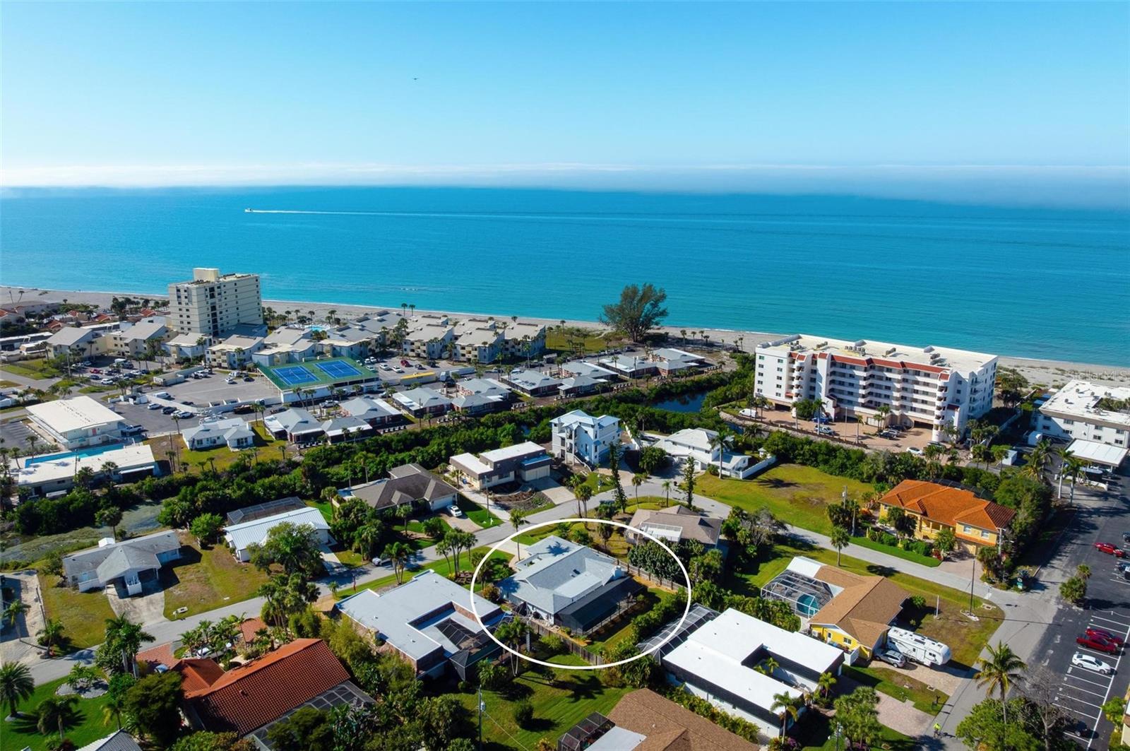 GOLDEN BEACH - Residential