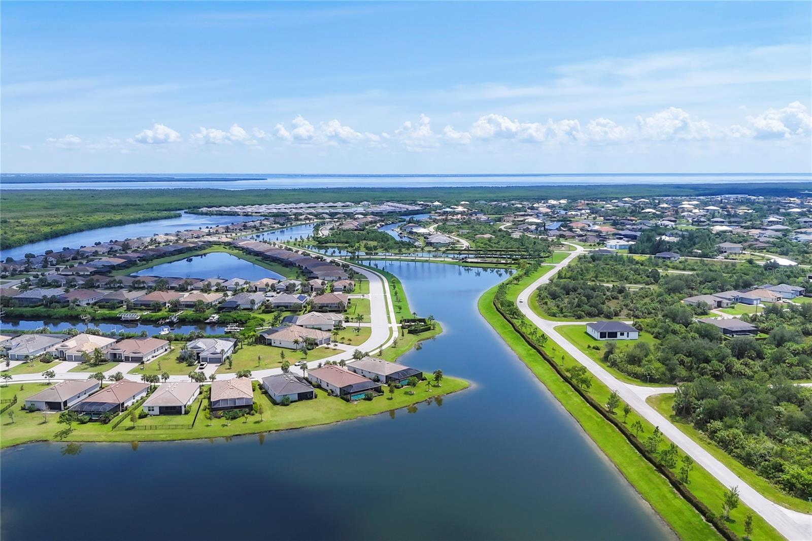 HARBOR WEST - Residential