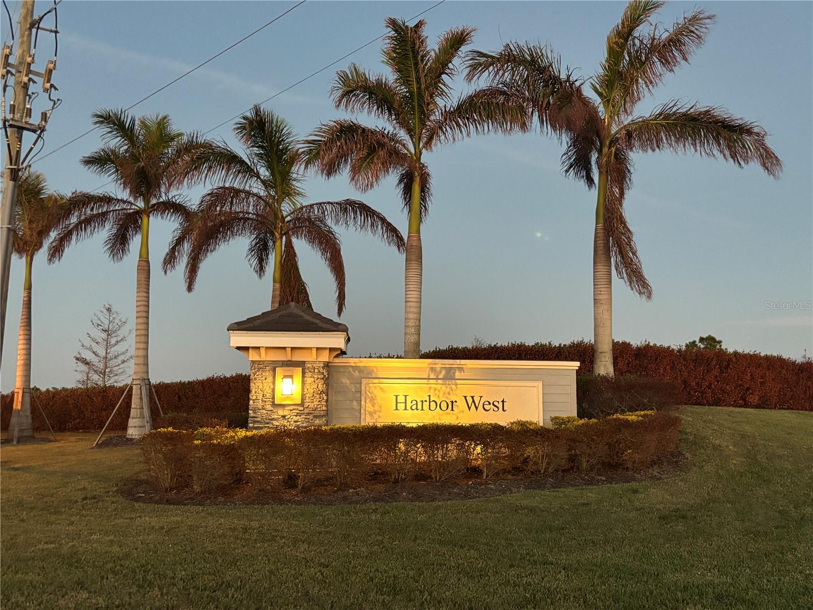 HARBOR WEST - Residential
