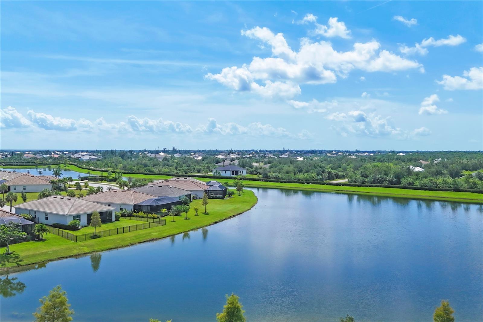 HARBOR WEST - Residential