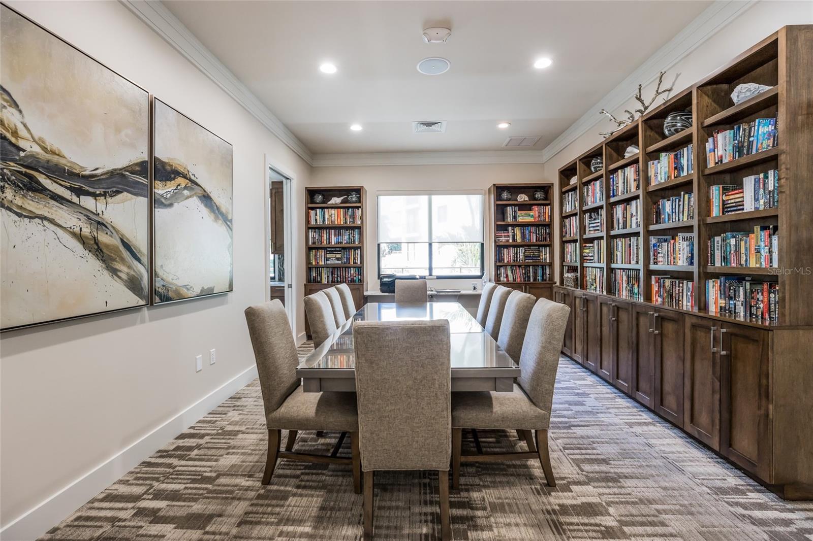 PLAYERS CLUB IV - Residential