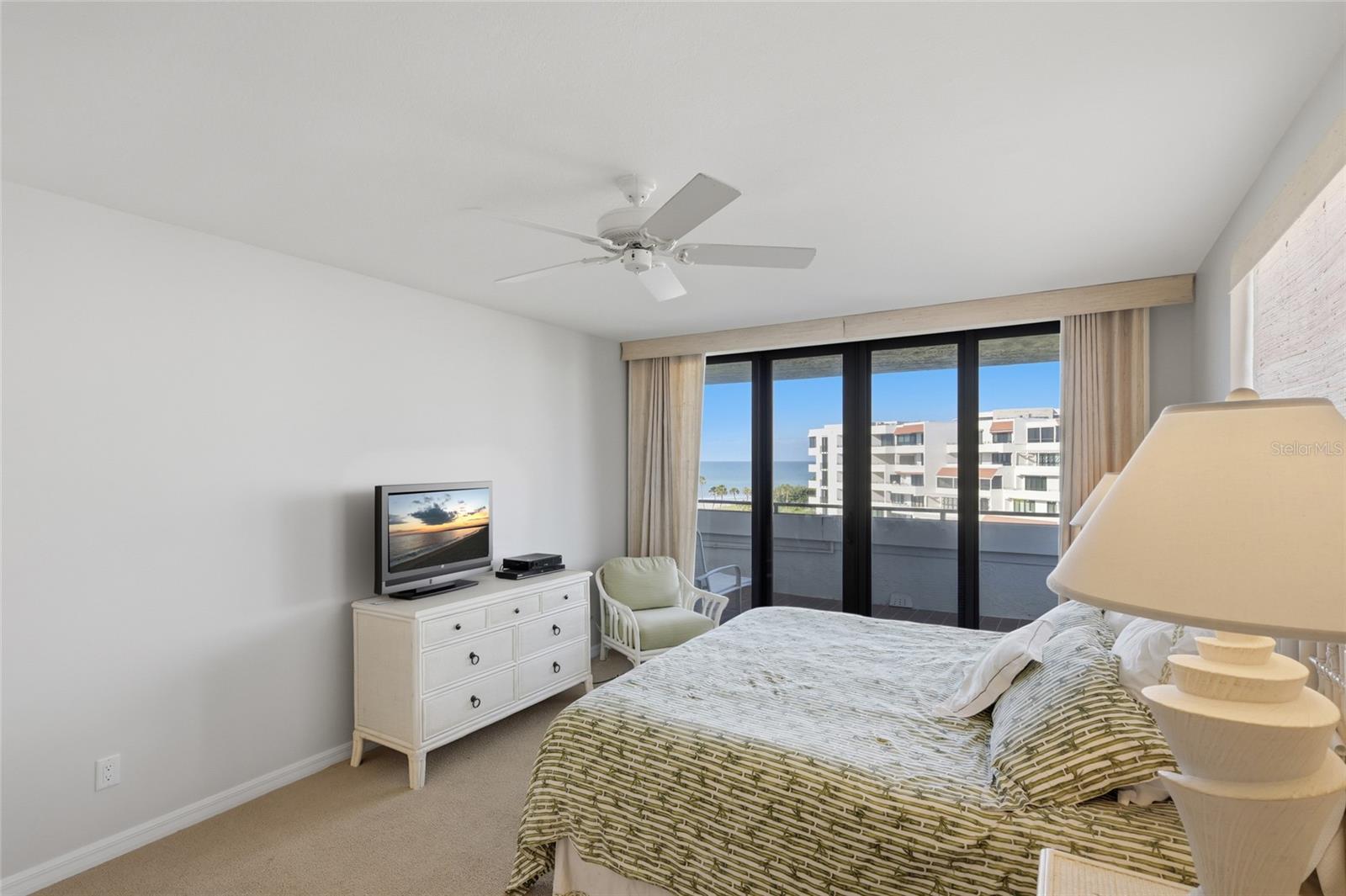 PLAYERS CLUB IV - Residential