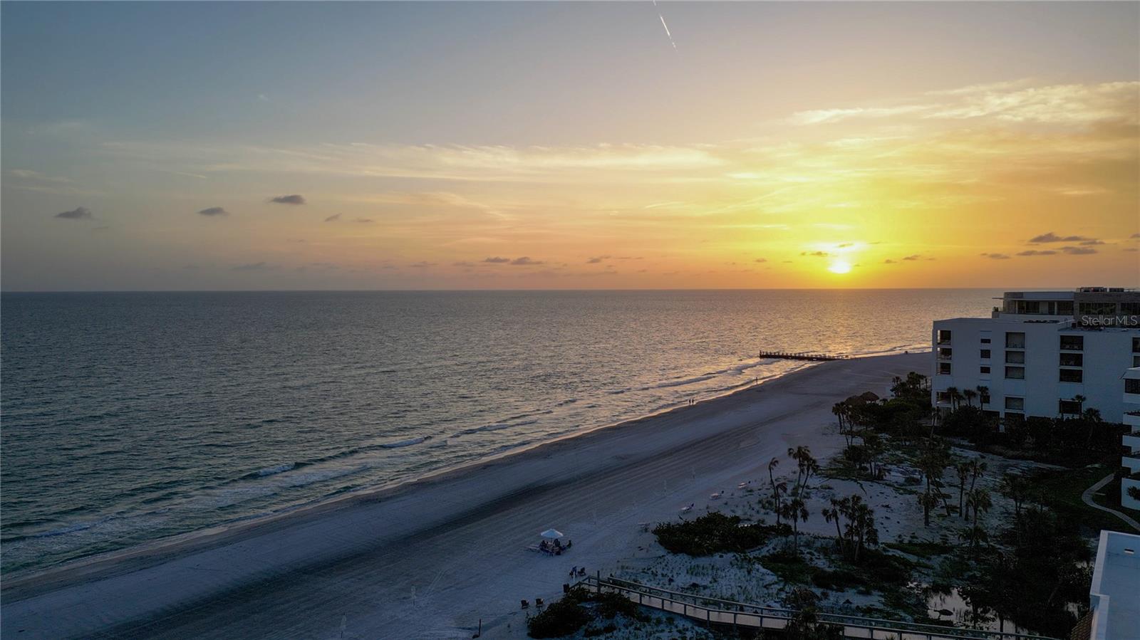 PLAYERS CLUB IV - Residential