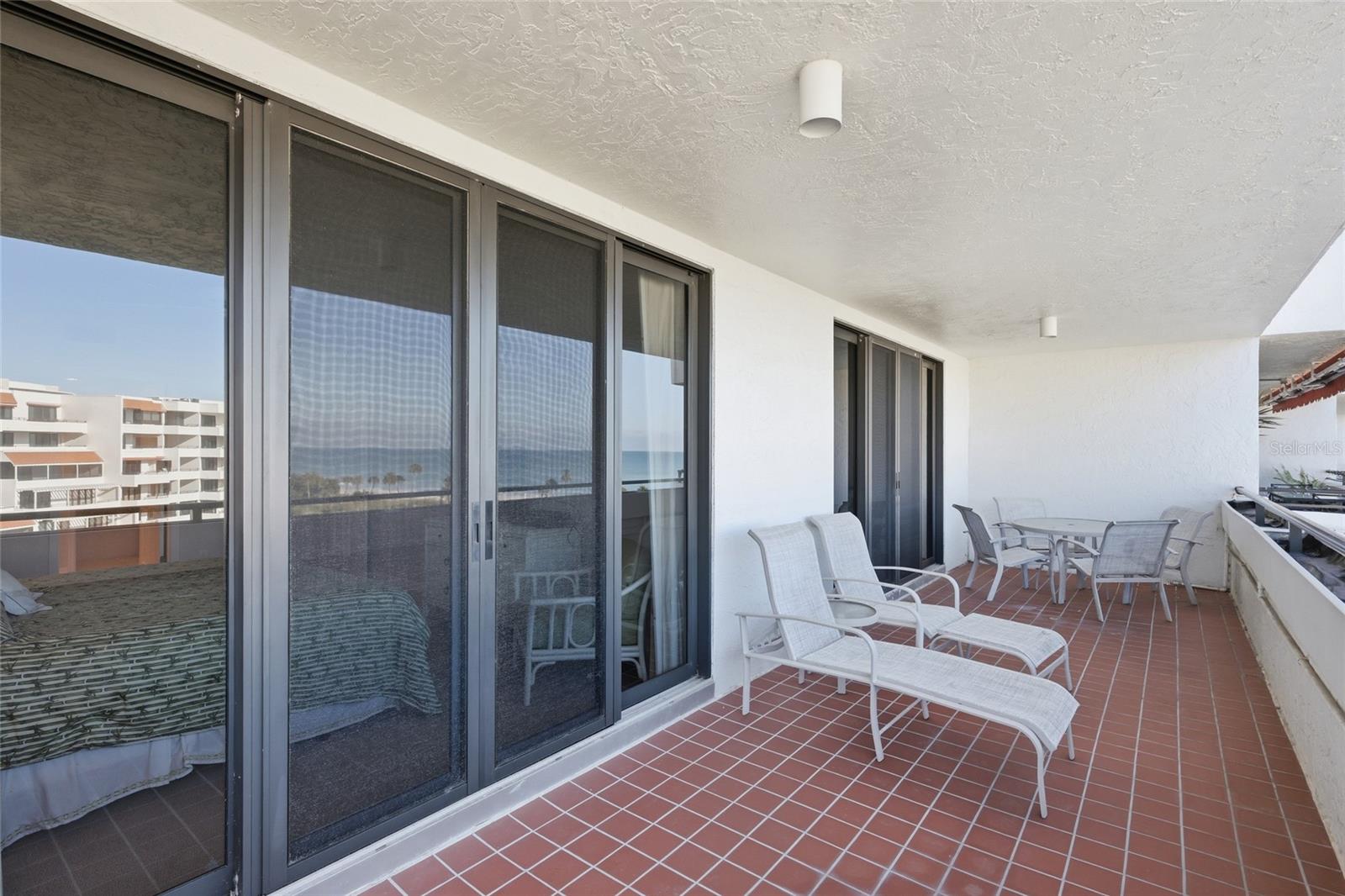 PLAYERS CLUB IV - Residential