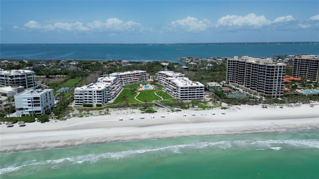 Photo of 1425 Gulf Of Mexico Drive #408, Longboat Key, FL 34228 (MLS # A4674194)