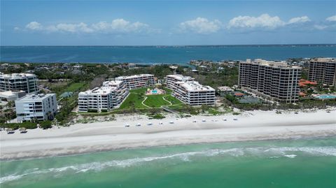 Photo of 1425 Gulf Of Mexico Drive #408, Longboat Key, FL 34228 (MLS # A4674194)