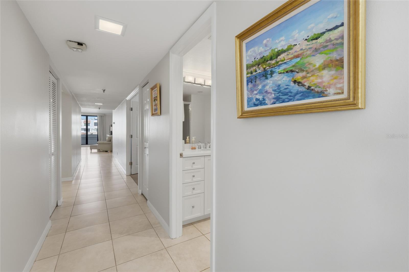 PLAYERS CLUB IV - Residential