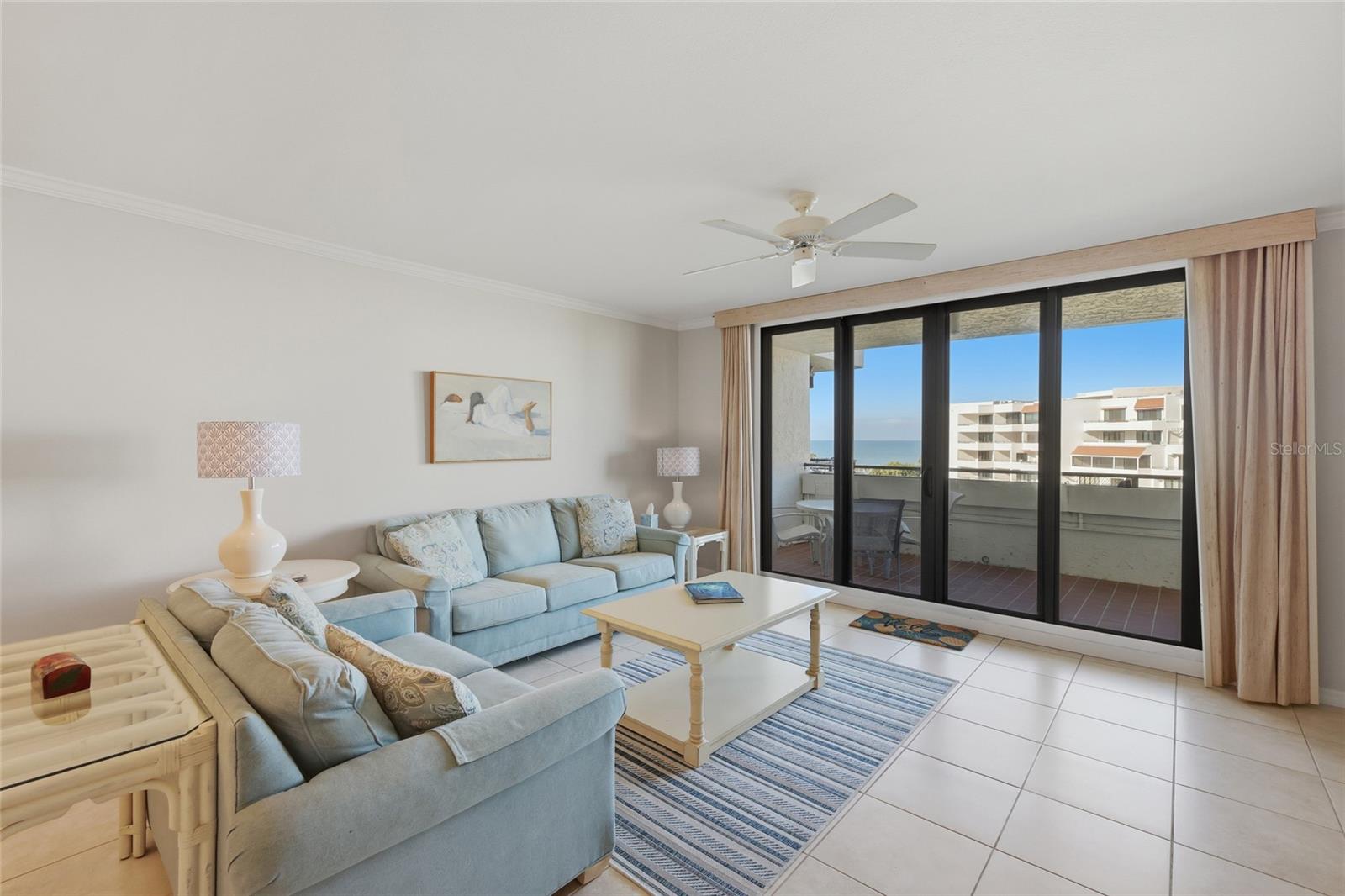 PLAYERS CLUB IV - Residential