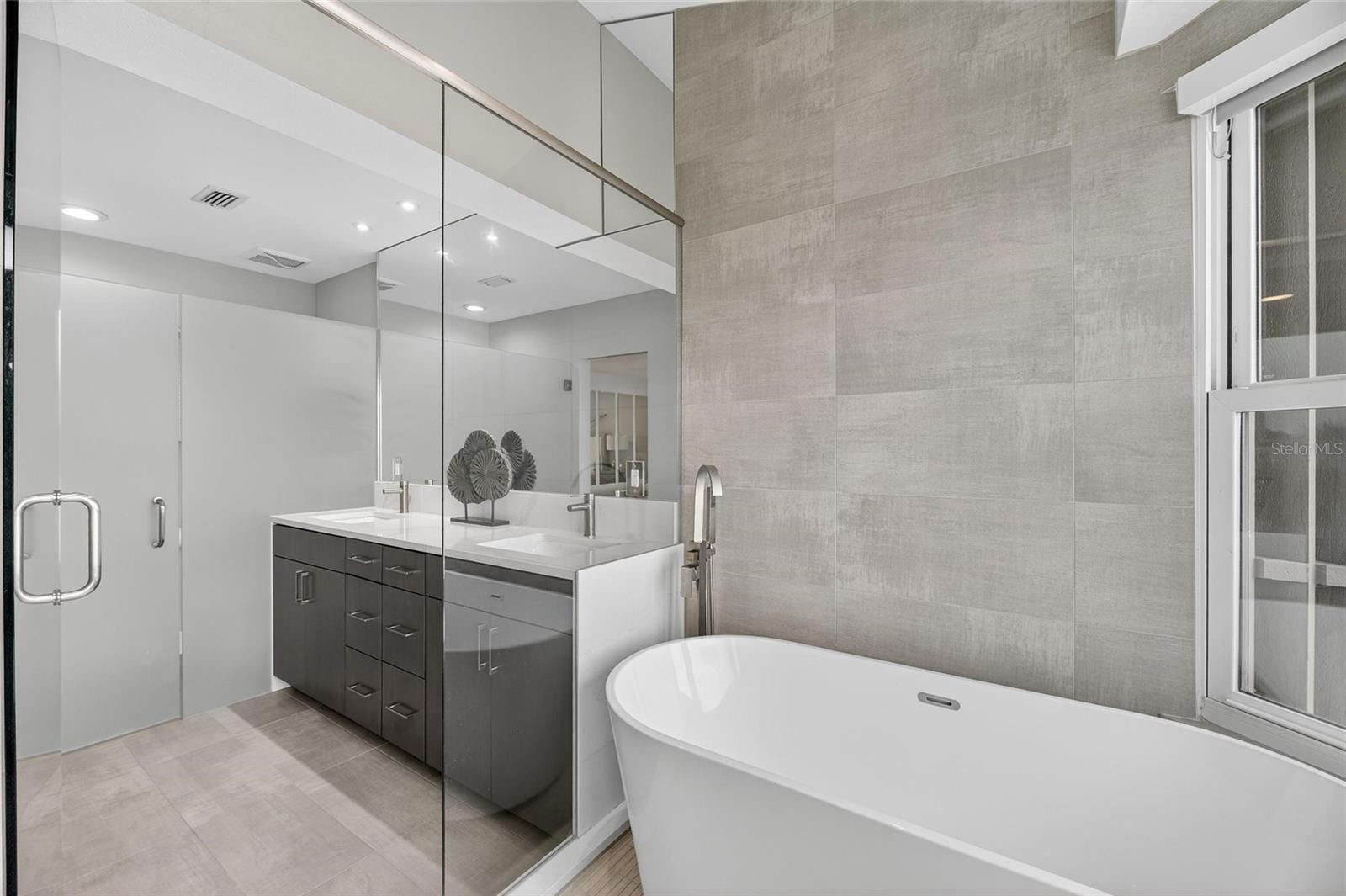 MARINA DEL REY AT SAND KEY - Residential Lease