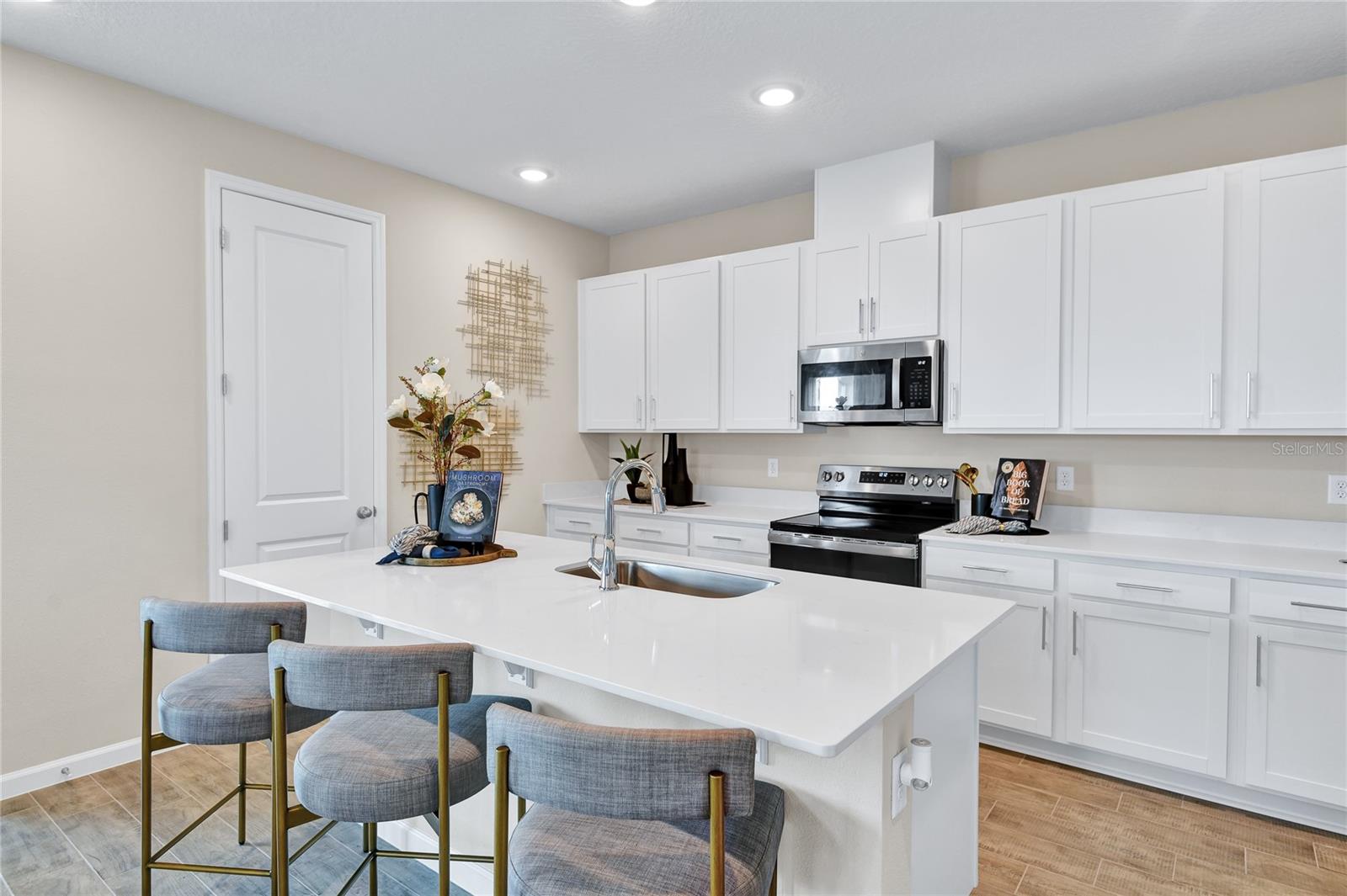 SEMINOLE PALMS - Residential