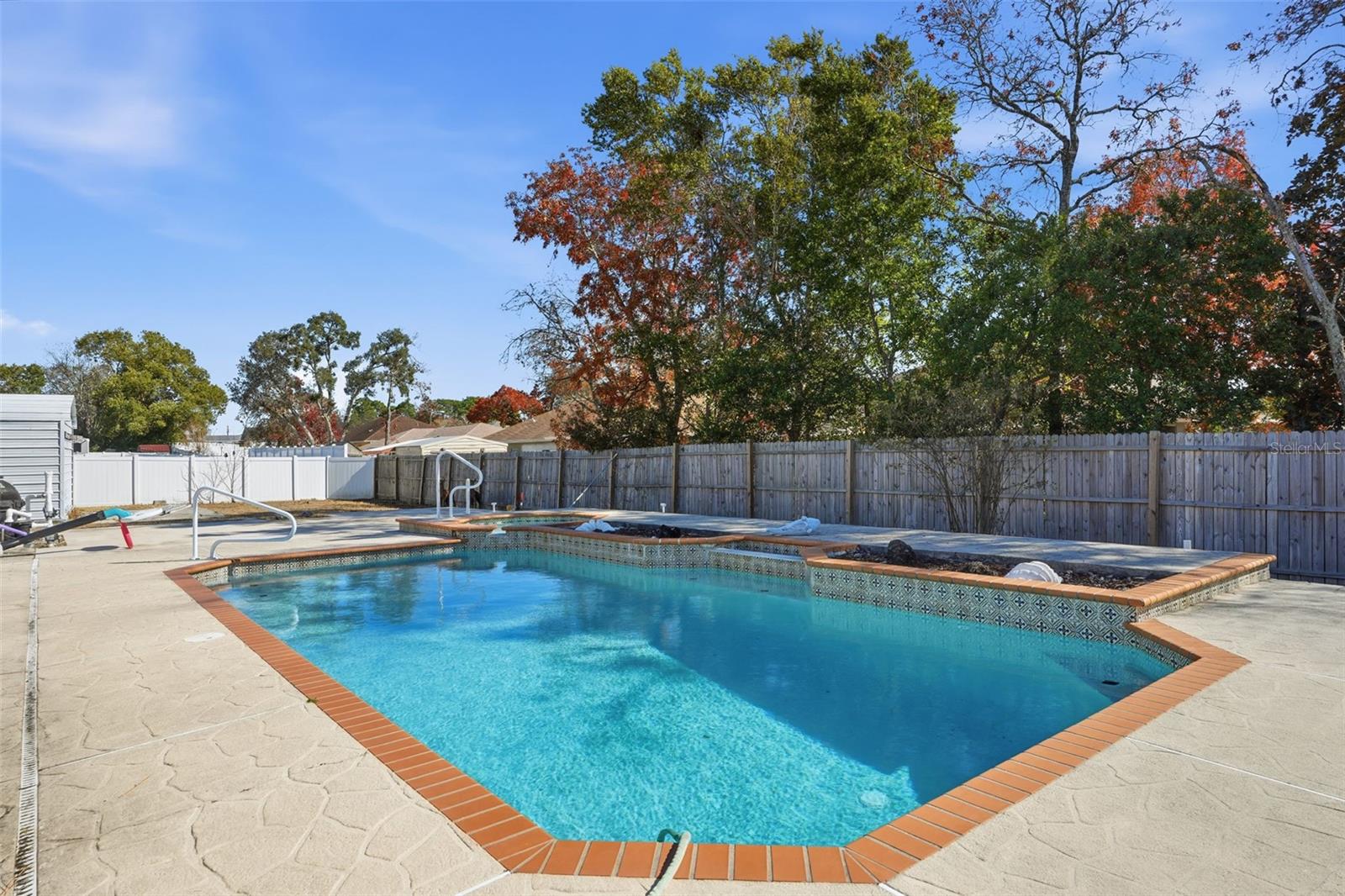 SPRING HILL - Residential