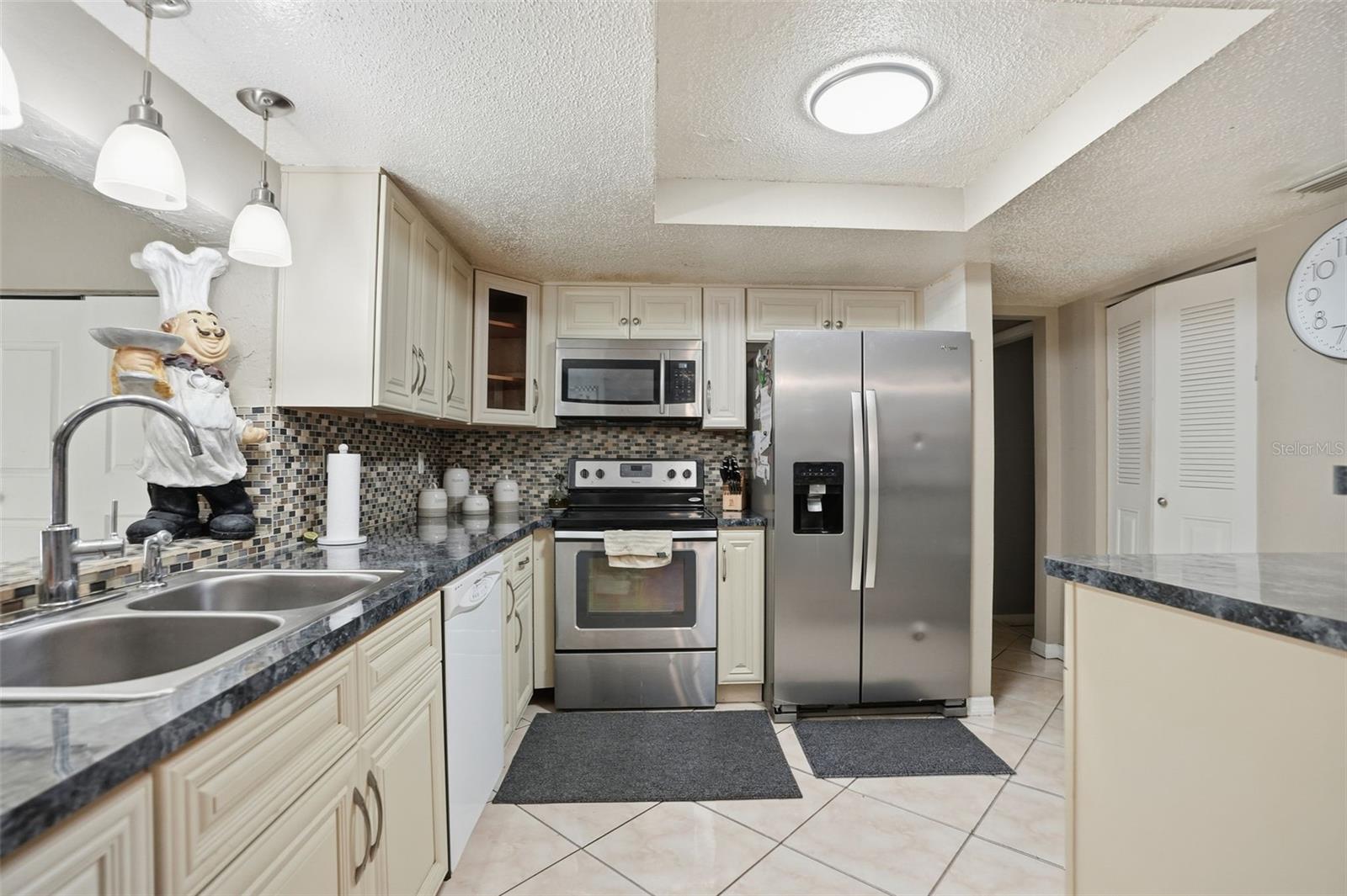 SPRING HILL - Residential