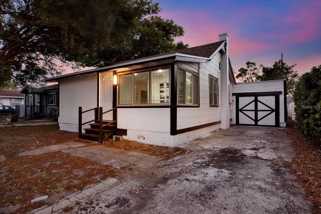 Photo of 4082 38th Avenue N, St Petersburg, FL 33713 (MLS # TB8443720)