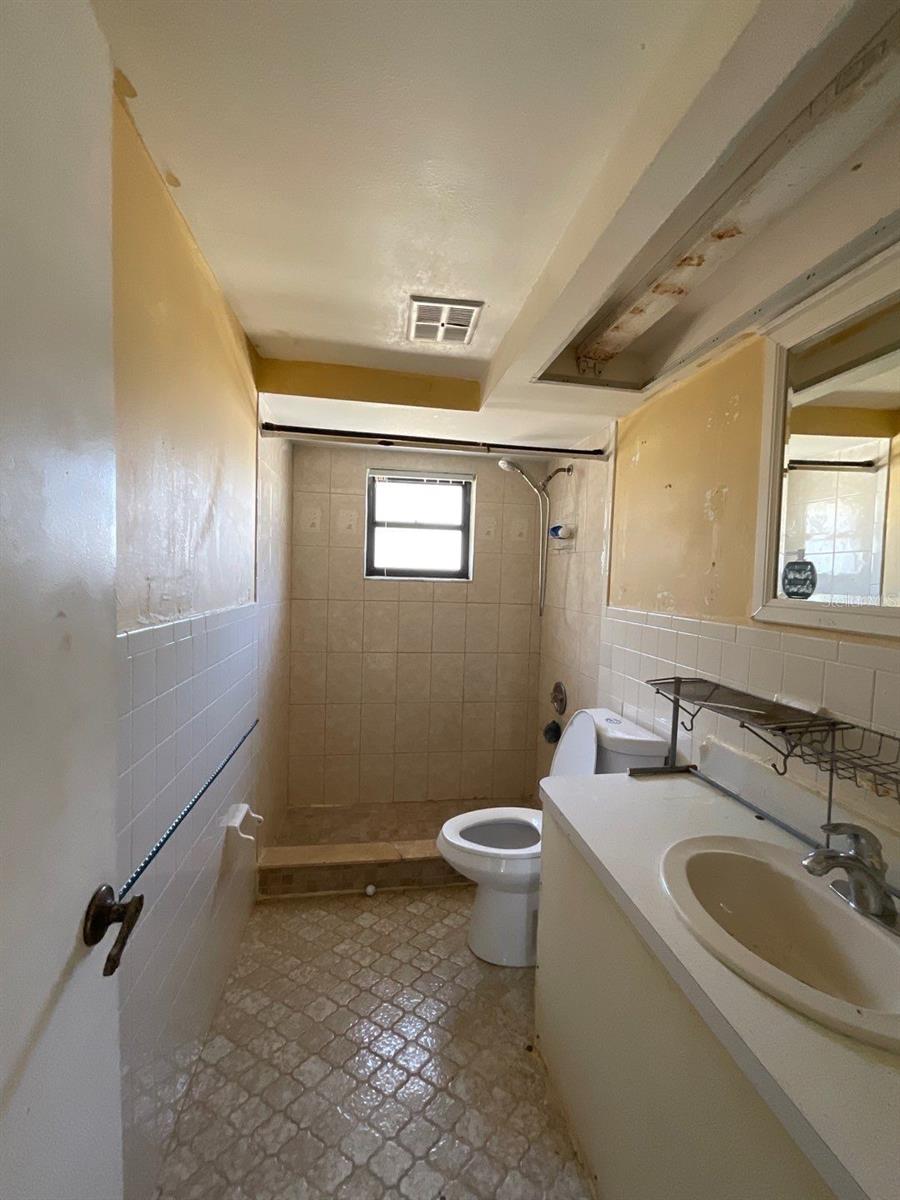 GULF COAST ACRES ADD - Residential