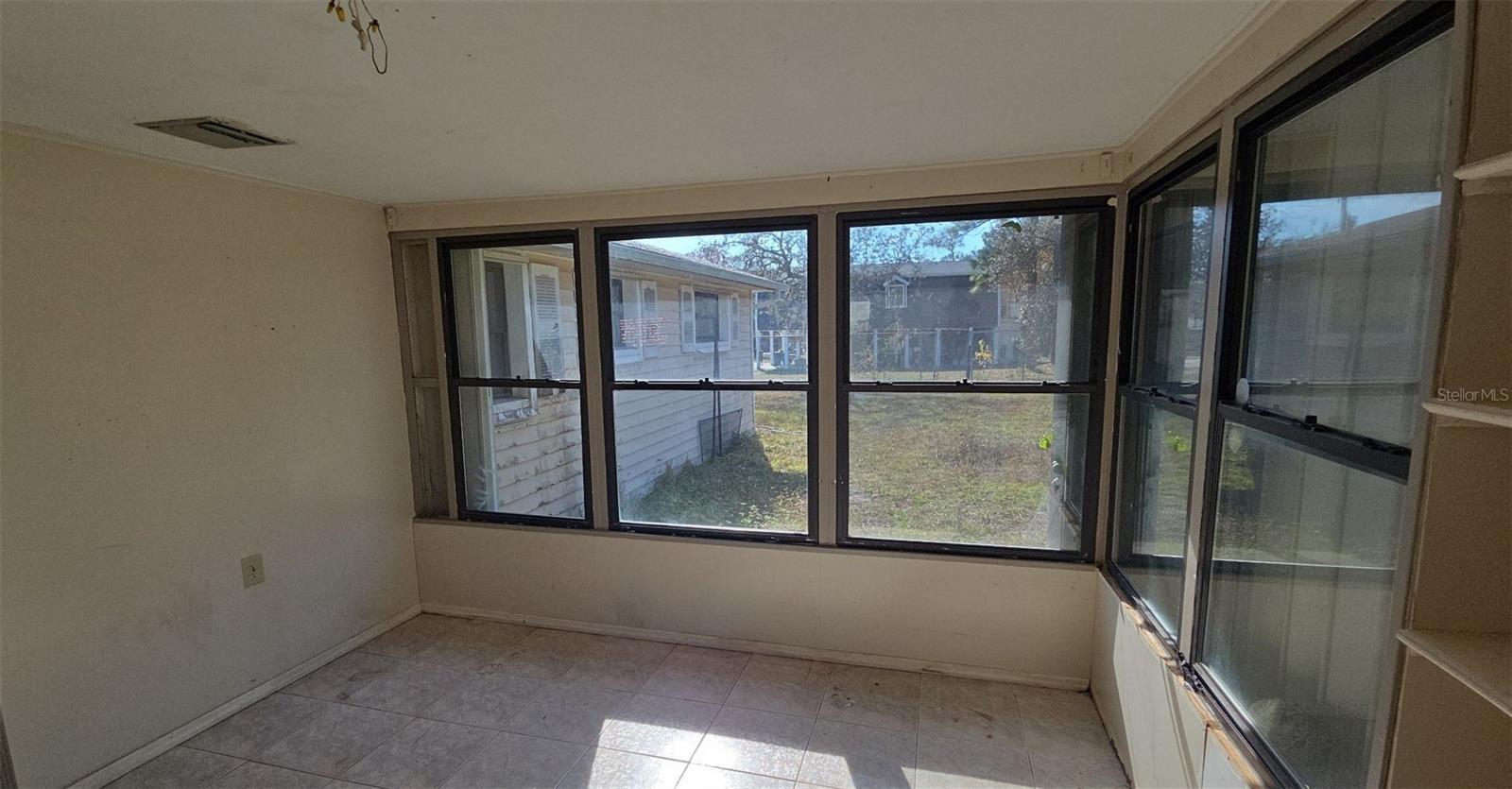 GULF COAST ACRES ADD - Residential