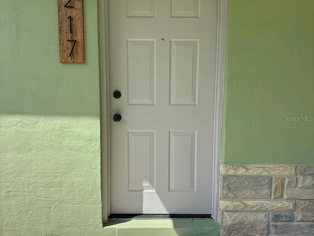 Photo of 217 Oakland Avenue #217, Brooksville, FL 34601 (MLS # TB8496867)