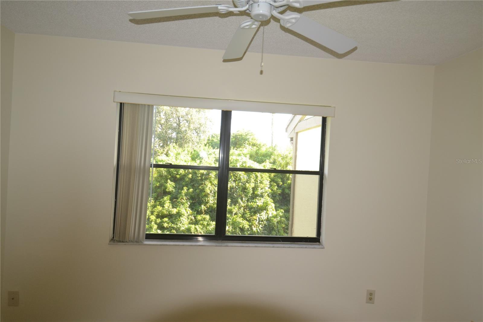 EAST LAKE WOODLANDS WOODLAKE RUN - Residential Lease