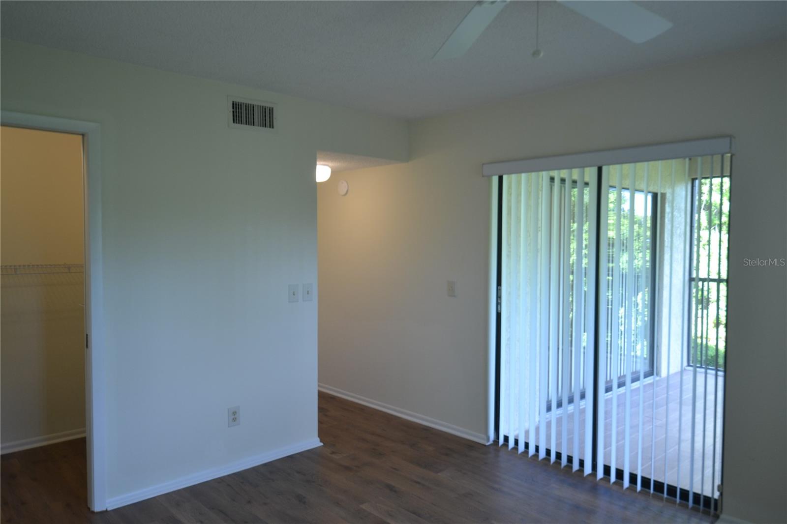 EAST LAKE WOODLANDS WOODLAKE RUN - Residential Lease