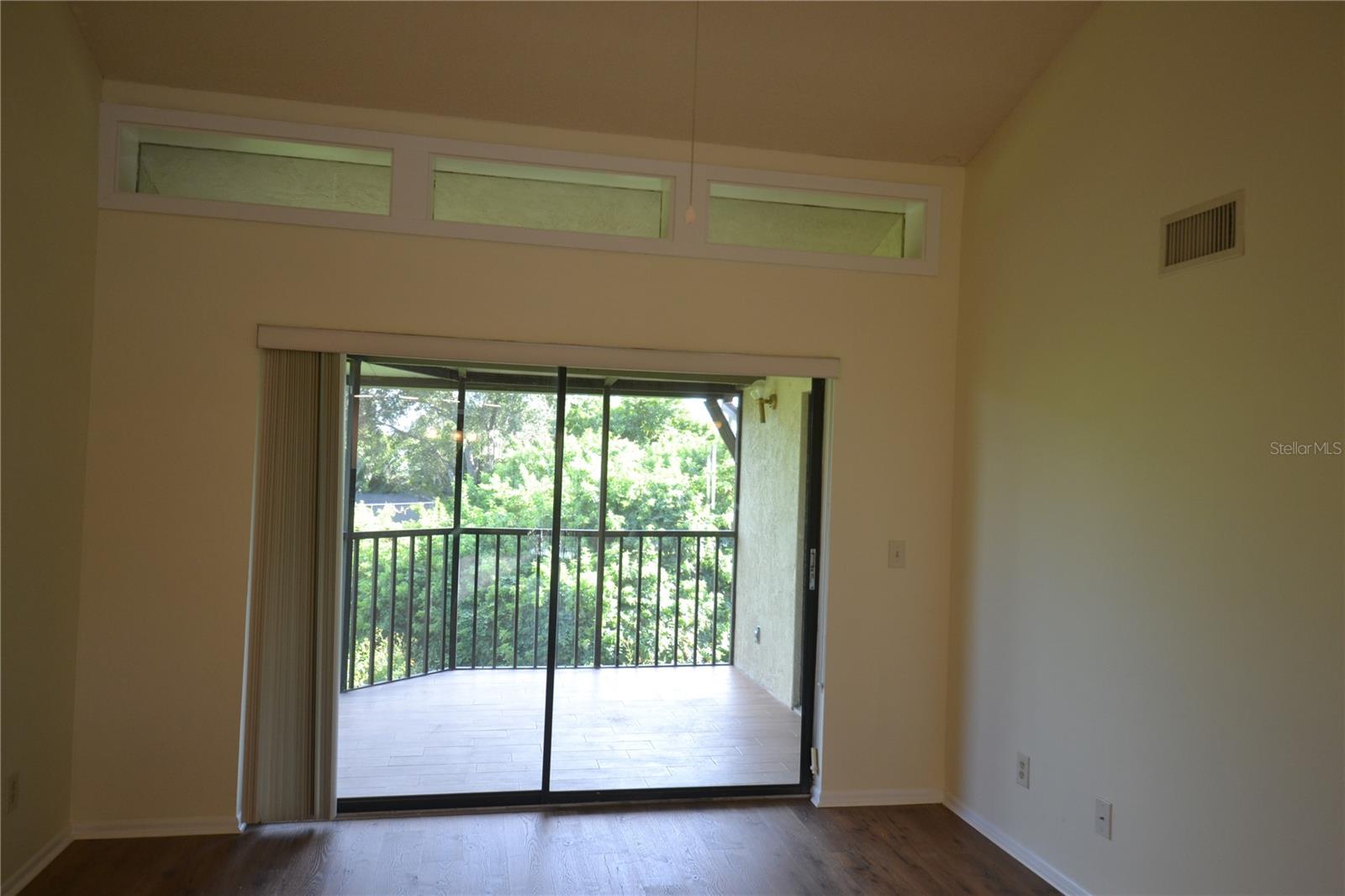 EAST LAKE WOODLANDS WOODLAKE RUN - Residential Lease