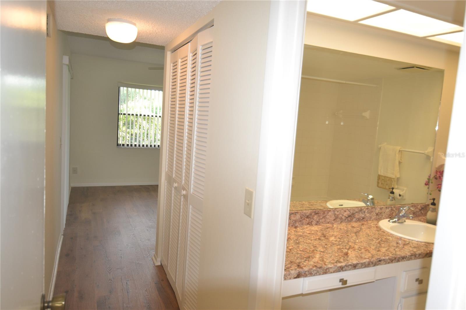 EAST LAKE WOODLANDS WOODLAKE RUN - Residential Lease