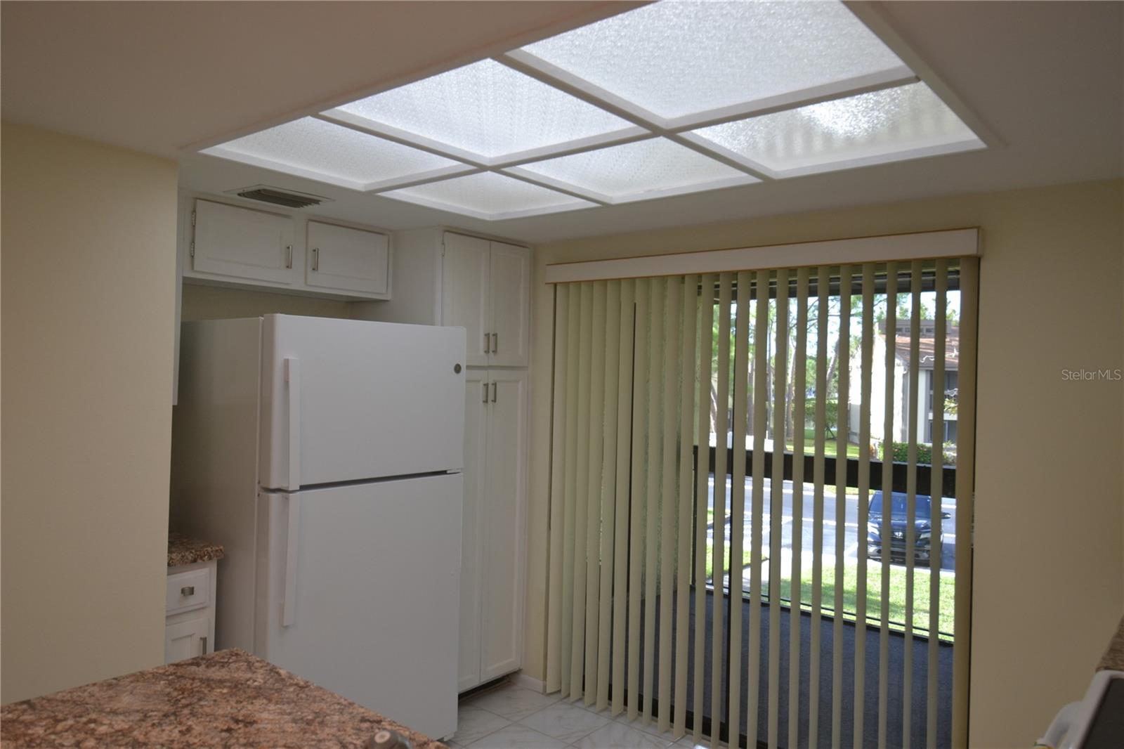 EAST LAKE WOODLANDS WOODLAKE RUN - Residential Lease